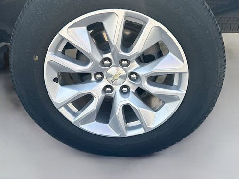 Used 2020 Chevrolet Silverado 1500 Custom w/ Custom Value Package RWD image 34