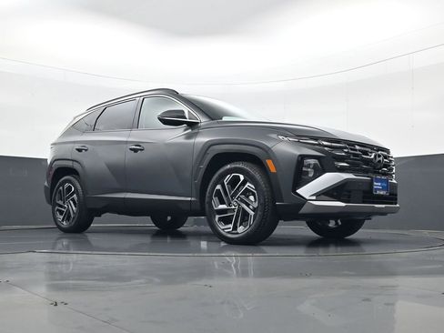 Certified 2025 Hyundai Tucson Limited image 23