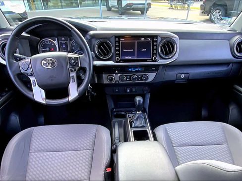 Used 2022 Toyota Tacoma SR5 image 15