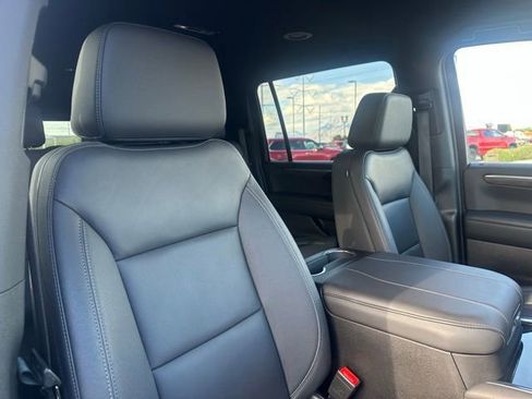 Certified 2025 Chevrolet Suburban Z71 AWD/4WD image 18