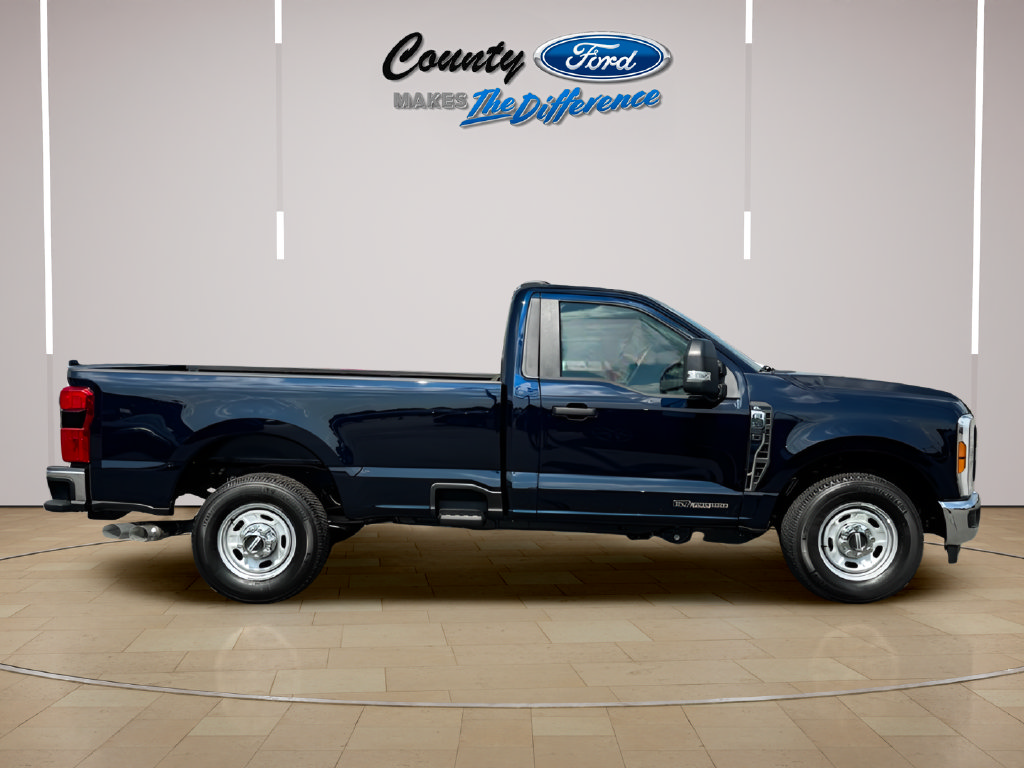 Used 2025 Ford F350 XL w/ 360-Degree Camera Package RWD image 3