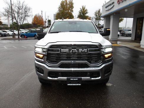 Used 2025 RAM 3500 Tradesman image 3