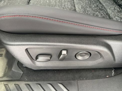 New 2026 Chevrolet Colorado Z71 image 12