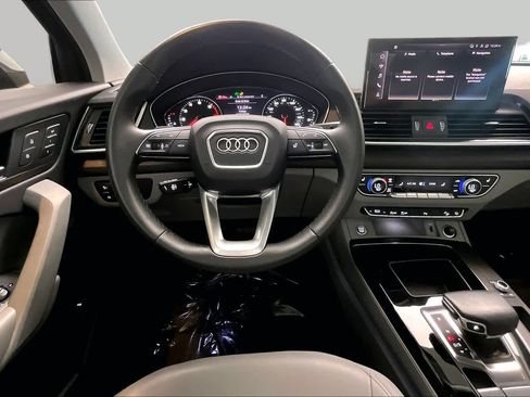 Used 2023 Audi Q5 2.0T Premium w/ Convenience Package AWD/4WD image 6