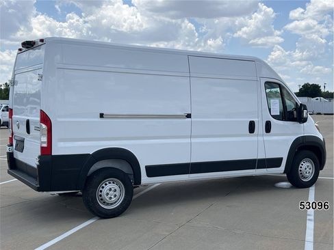 Used 2026 RAM ProMaster 2500 w/ Convenience Group FWD image 2