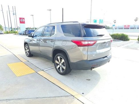Used 2019 Chevrolet Traverse LT w/ LT Premium Package FWD image 6