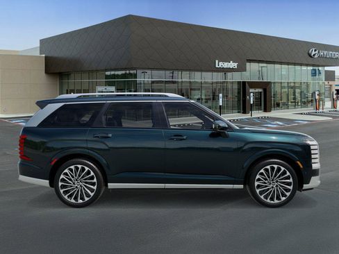 New 2026 Hyundai Palisade Calligraphy FWD image 7
