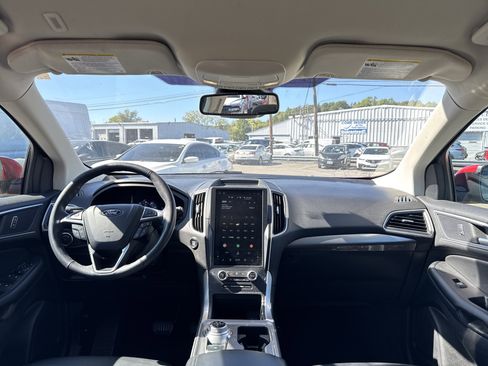 Used 2023 Ford Edge SEL image 13