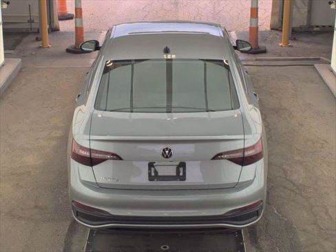 Used 2024 Volkswagen Jetta S FWD image 8