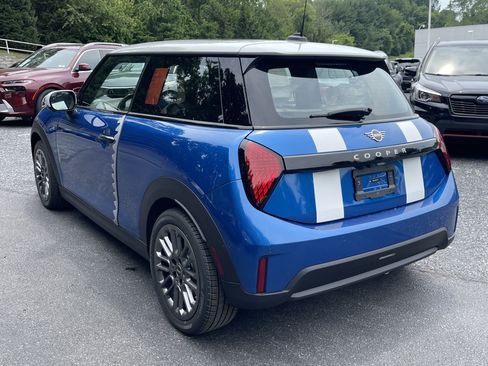 New 2026 MINI Cooper 2-Door Hardtop FWD image 5