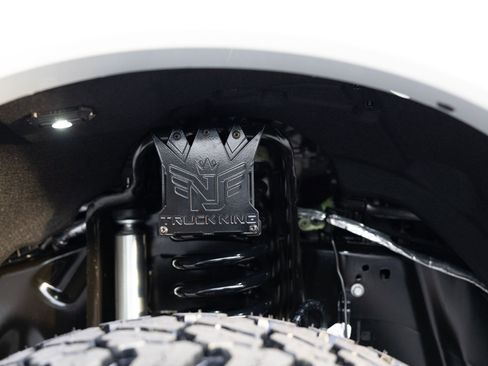 Used 2026 Ford F450 Platinum w/ Platinum Plus Package image 28