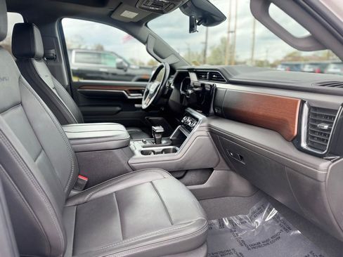 Used 2023 GMC Sierra 1500 Denali AWD/4WD image 10