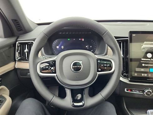 New 2026 Volvo XC90 B6 Plus w/ Protection Package image 25