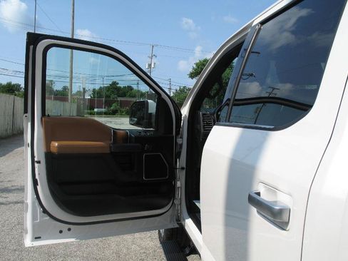 Used 2017 Ford F150 Limited w/ Trailer Tow Package AWD/4WD image 14