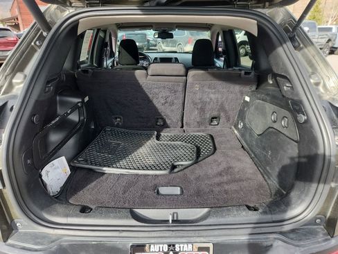 Used 2015 Jeep Cherokee Latitude w/ Comfort/Convenience Group image 22