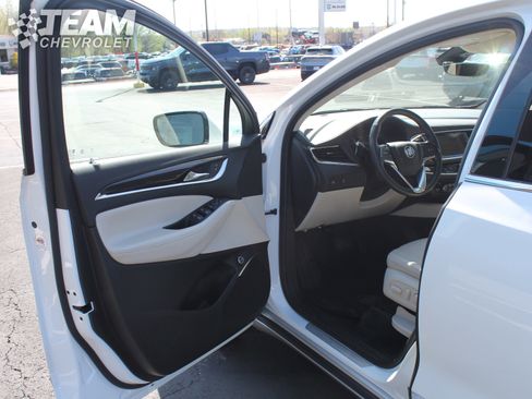 Used 2023 Buick Enclave Essence w/ Experience Buick Package AWD/4WD image 10
