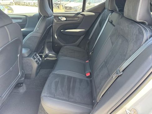 Used 2023 Volvo XC40 Recharge Plus AWD/4WD image 9