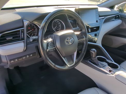 Used 2023 Toyota Camry XLE image 12