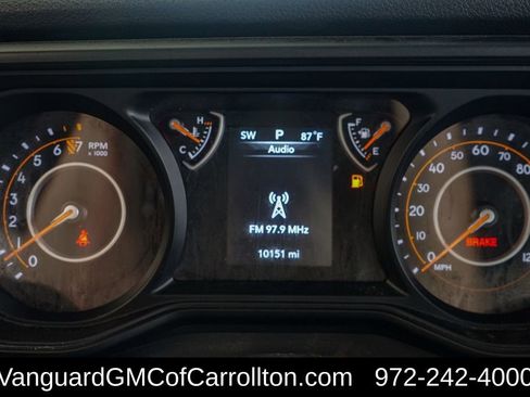 Used 2024 Jeep Gladiator Sport image 17