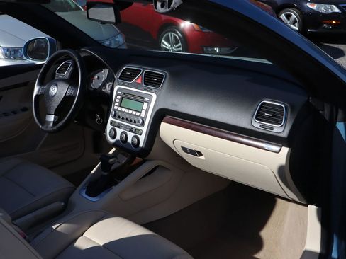 Used 2008 Volkswagen Eos Lux image 14