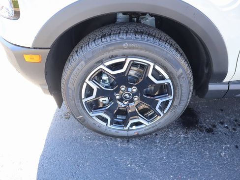 New 2025 Ford Bronco Sport Outer Banks w/ Outer Banks Tech Package+ image 19