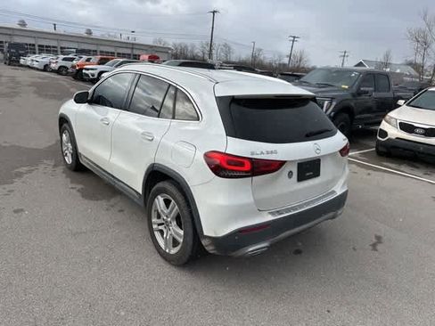 Used 2021 Mercedes-Benz GLA 250 4MATIC w/ Premium Package image 16