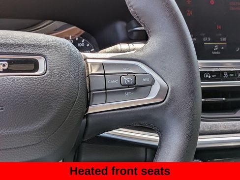 Used 2024 Jeep Compass Latitude AWD/4WD image 17
