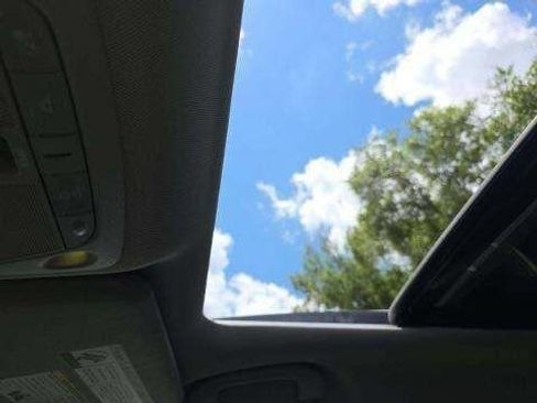 Used 2017 Nissan Rogue SL w/ SL Premium Package FWD image 8
