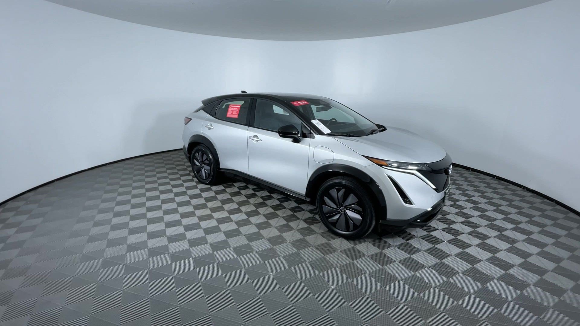 Certified 2024 Nissan Ariya AWD image 2