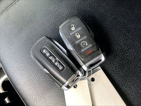 Used 2019 RAM 1500 Big Horn image 27