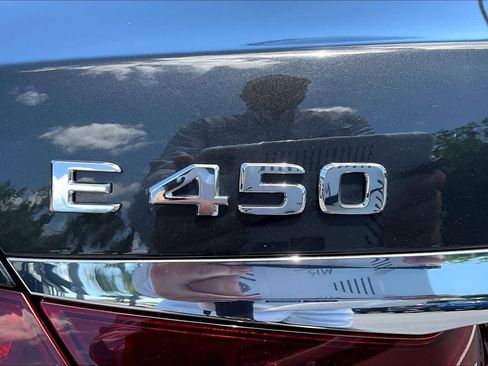 Used 2021 Mercedes-Benz E 450 4MATIC Sedan image 31