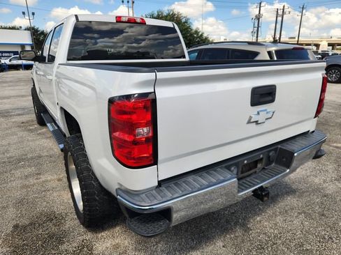 Used 2017 Chevrolet Silverado 1500 LT w/ Texas Edition RWD image 4