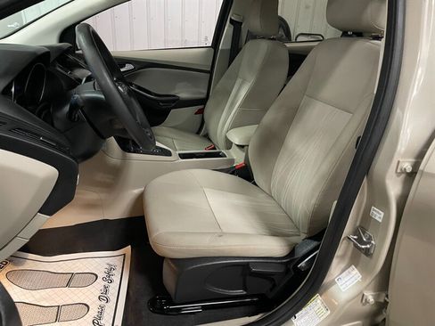 Used 2018 Ford Focus SE image 15