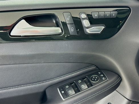 Used 2017 Mercedes-Benz GLE 350 image 19