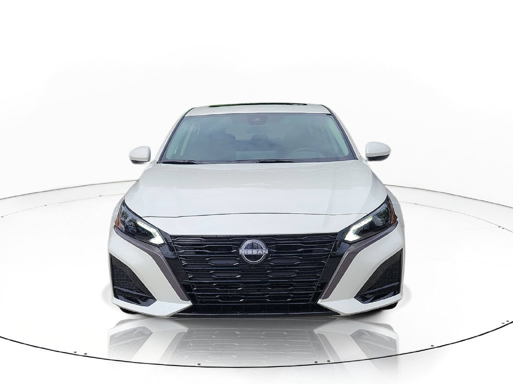 New 2026 Nissan Altima 2.5 SV FWD image 2