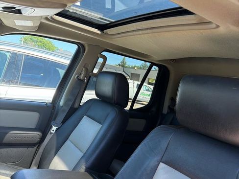 Used 2007 Ford Explorer Sport Trac Limited AWD/4WD image 6