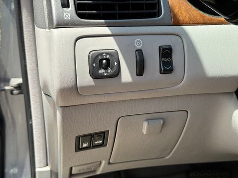 Used 2005 Lexus ES 330 FWD image 18