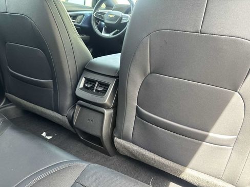 Used 2024 Chevrolet Equinox EV LT FWD image 16