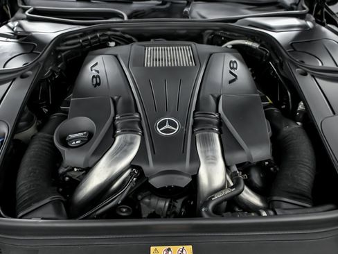 Used 2017 Mercedes-Benz Maybach S 550 4MATIC image 17