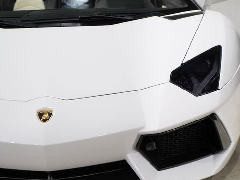 Used 2014 Lamborghini Aventador LP 700-4 image 28