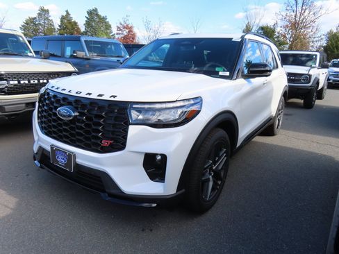 New 2026 Ford Explorer ST w/ Sun And Sound Package image 3