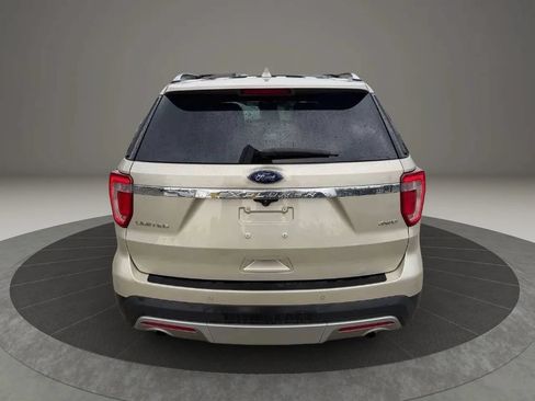 Used 2017 Ford Explorer Limited w/ Equipment Group 301A AWD/4WD image 6