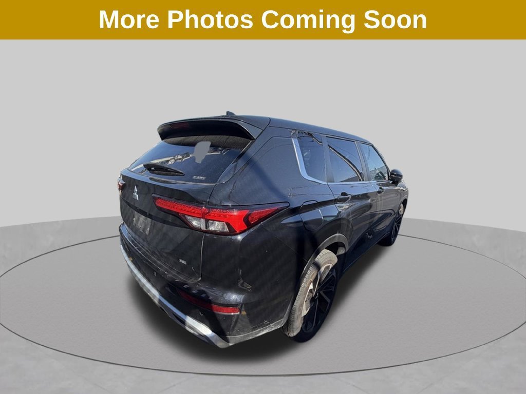 Used 2024 Mitsubishi Outlander SE Black Edition AWD/4WD image 4
