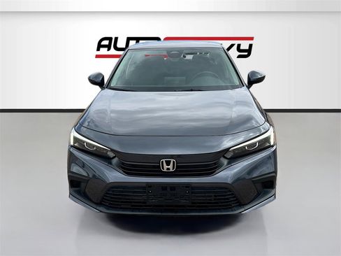 Used 2022 Honda Civic EX image 2