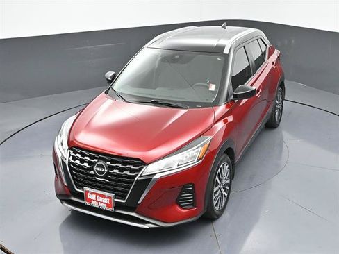 Used 2024 Nissan Kicks SV FWD image 39