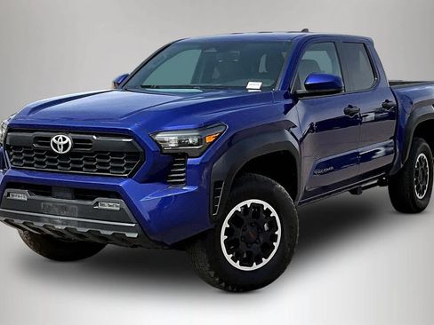 Used 2024 Toyota Tacoma TRD Off-Road AWD/4WD image 3