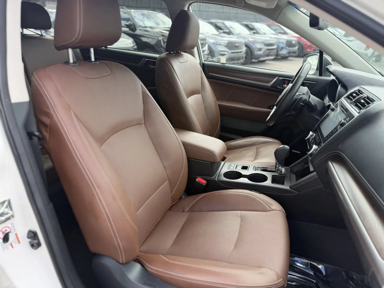 Used 2018 Subaru Outback 3.6R Touring w/ Popular Package #3 AWD/4WD image 20