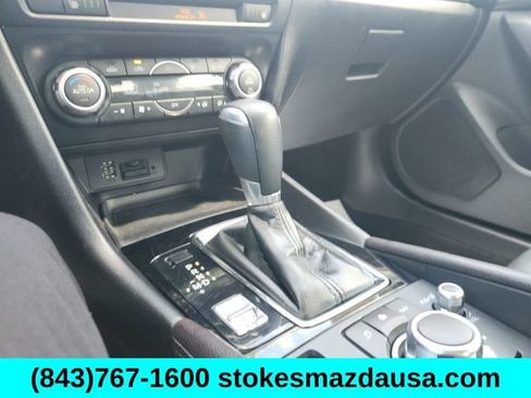 Used 2017 MAZDA MAZDA3 Touring FWD image 28