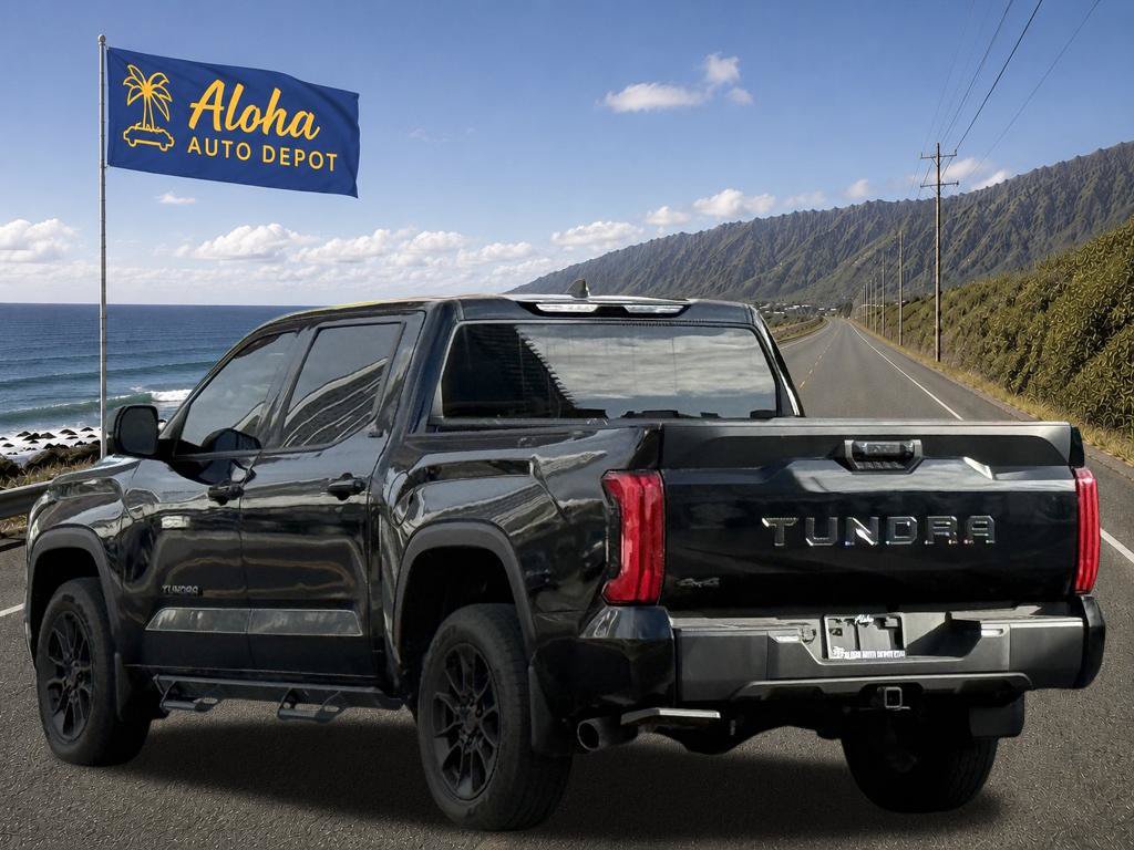 Used 2025 Toyota Tundra SR5 w/ SR5 Premium Package AWD/4WD image 3