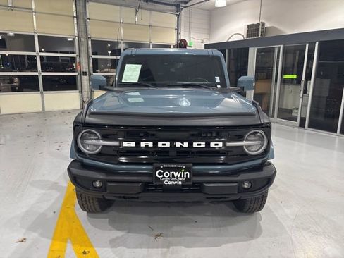 Used 2021 Ford Bronco Outer Banks image 3